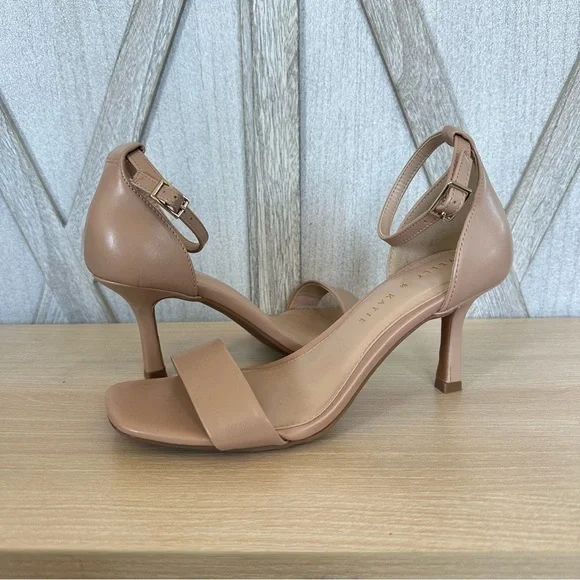 ⚡️KELLY & KATIE IANDAI HEEL SANDAL - Picture 2 of 12